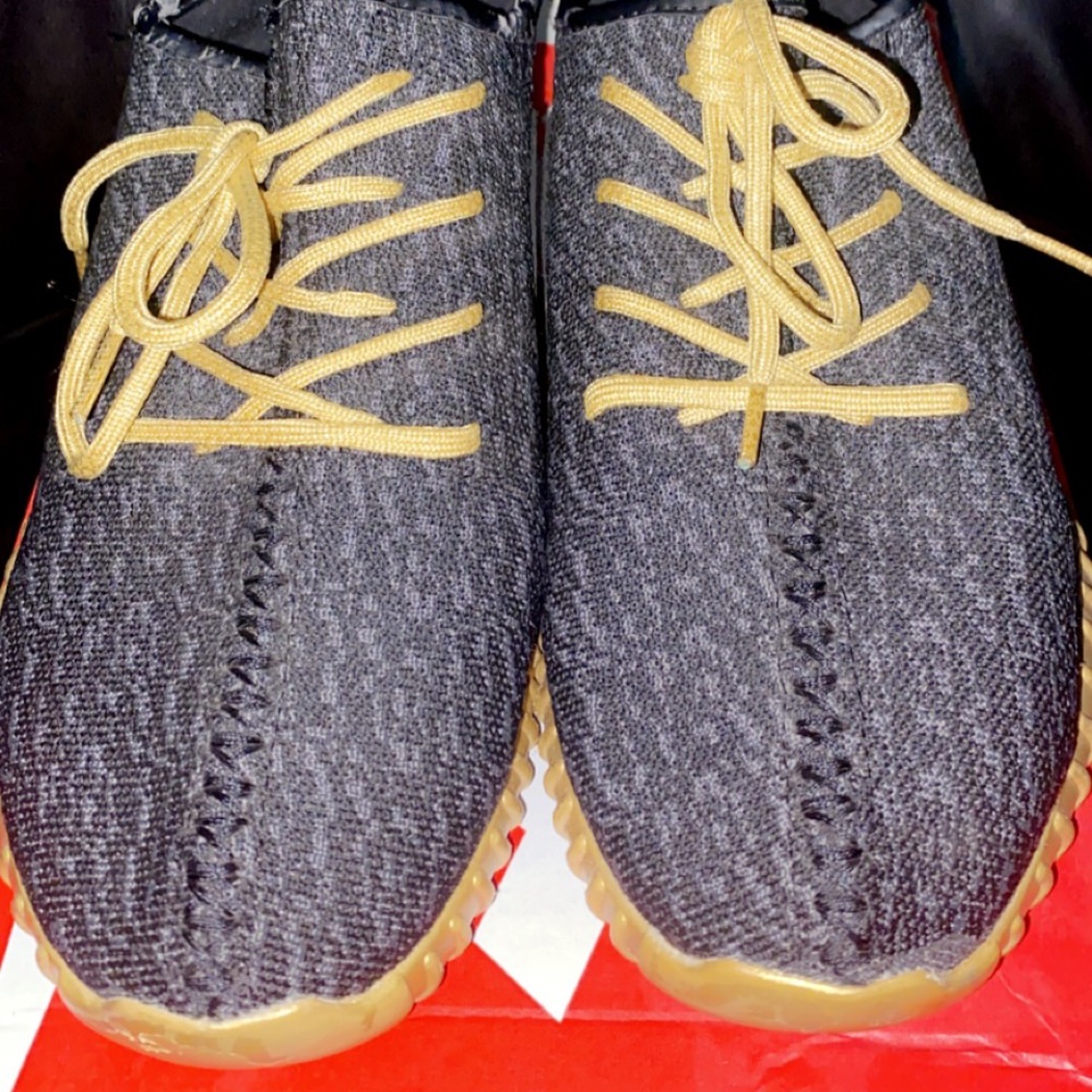 Adidas ! - Picture 1 of 3